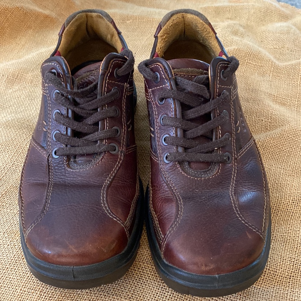 Ecco casual leather shoes